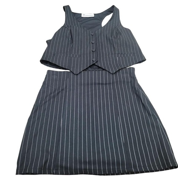 No Boundaries Women's S Pinstripe Vest Mini Skirt Set Office Siren 90's Y2K Goth - Picture 4 of 8